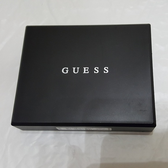 NWT AUTHENTIC guess mens wallet "great gift" - Picture 6 of 6
